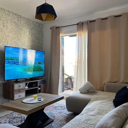 Relax With Ocean Views, Pool, And Garage Apartment *